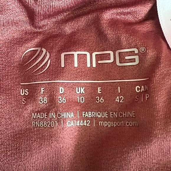 Mondetta Womens Dark Orchid Overlap Pocket Athletic Shorts S NWT - Picture 8 of 11